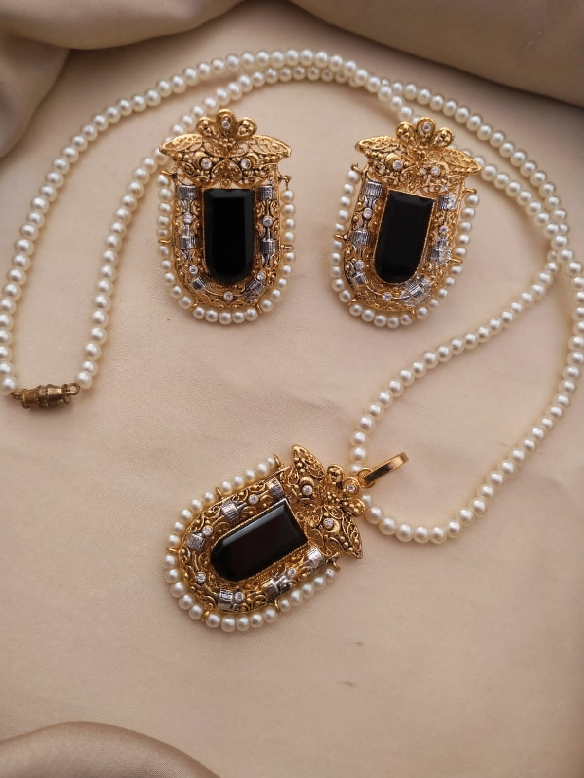 Egyptian Queen Pearl Set